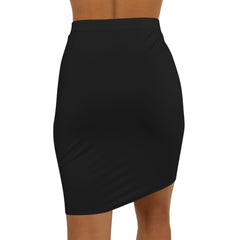 Flattering mid-waist pencil skirt with a modern all-over print, perfect for both professional and casual looks